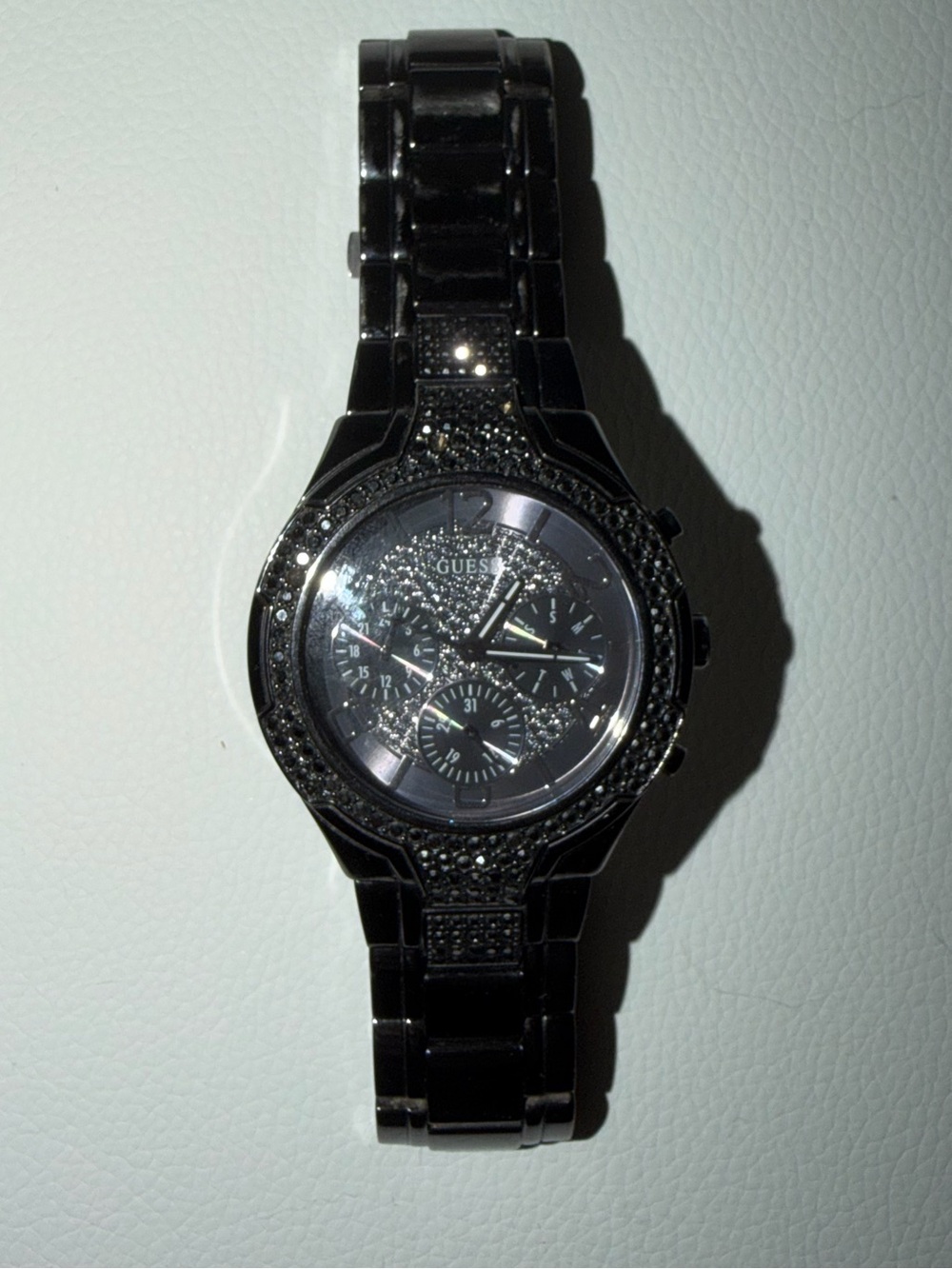Guess Black Crystal-Detail Bracelet Watch